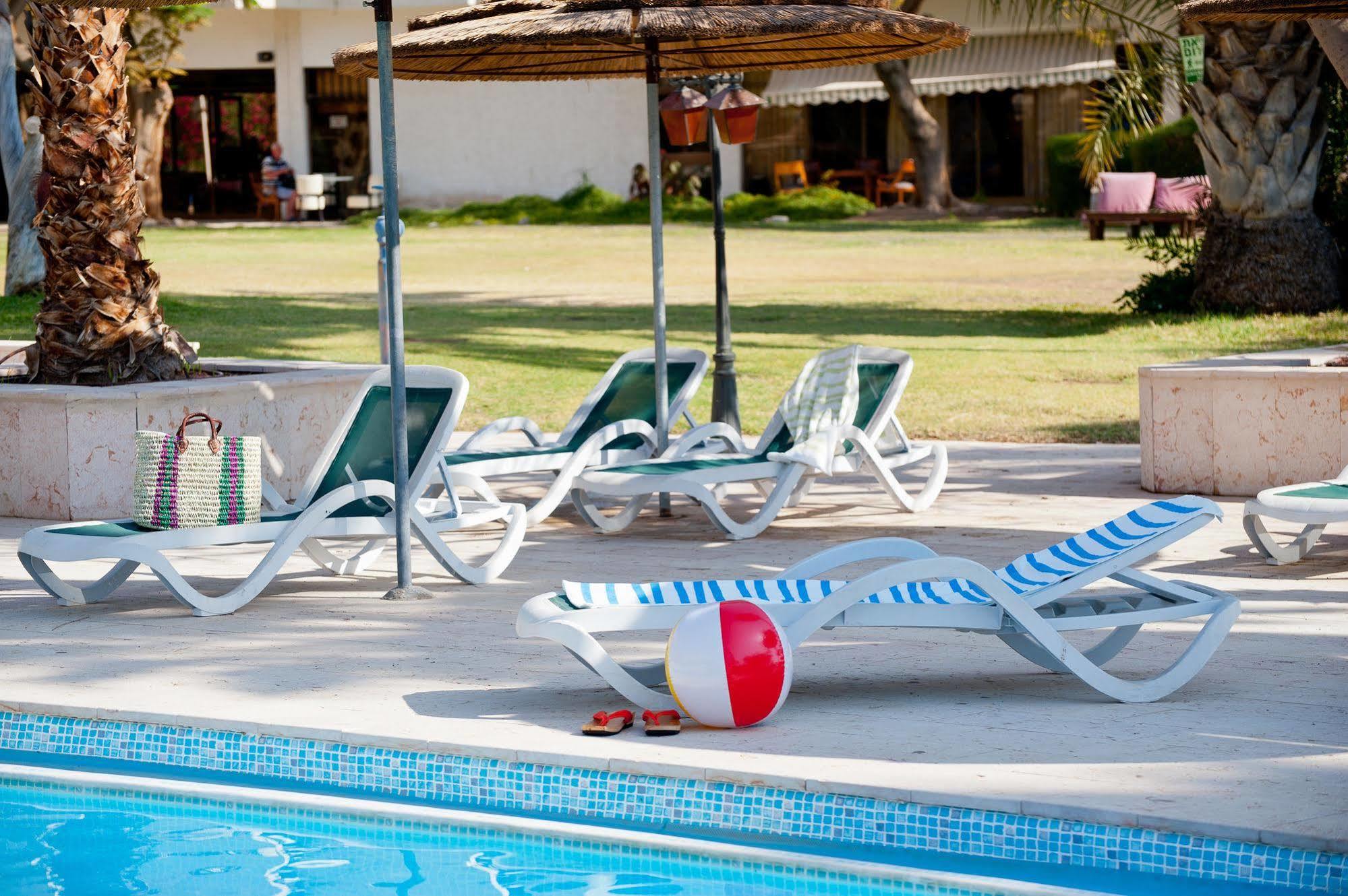 Leonardo Inn Hotel Dead Sea Ейн Бокек Екстериор снимка