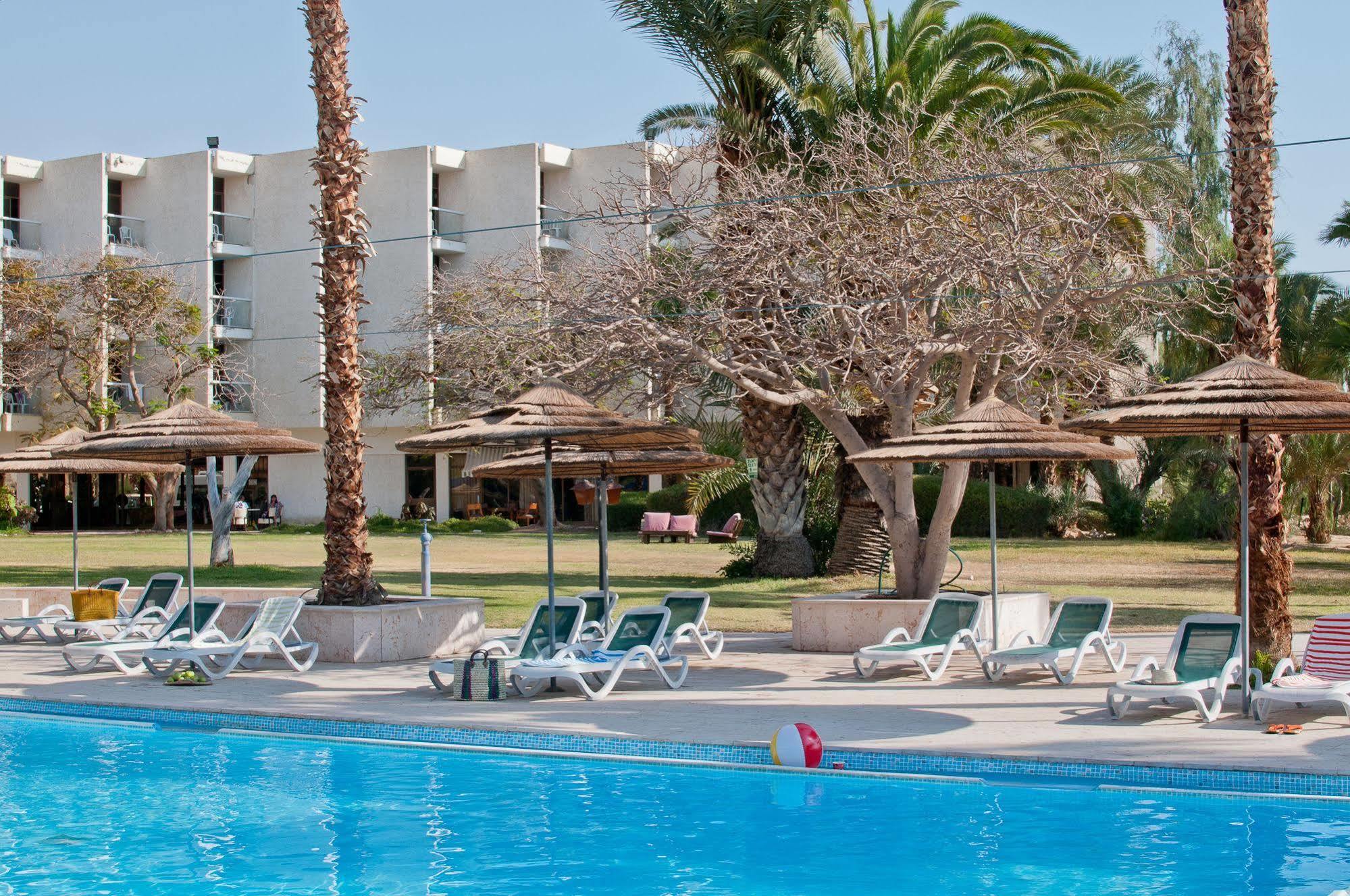 Leonardo Inn Hotel Dead Sea Ейн Бокек Екстериор снимка